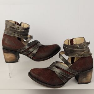 Freebird By Steven Grind Burgundy Red With Gray Strappy Ankle Boots Womens Sz 9